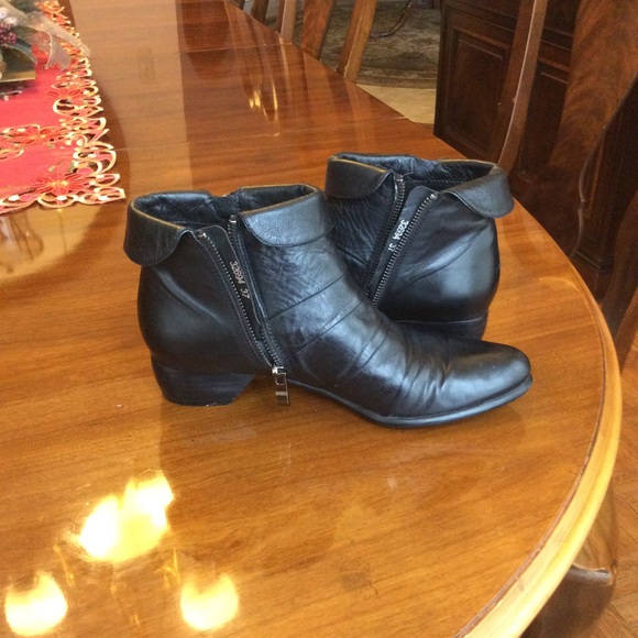 Everybody by BZmoda Ankle boots (size US 7 /EU 37) - Picture 6 of 7